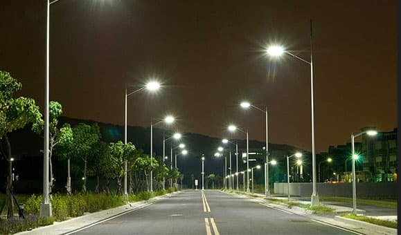 Solar Street Light 100W 12221Lm 12.6V 30AH Microwave Motion sensor included thumbnail 4